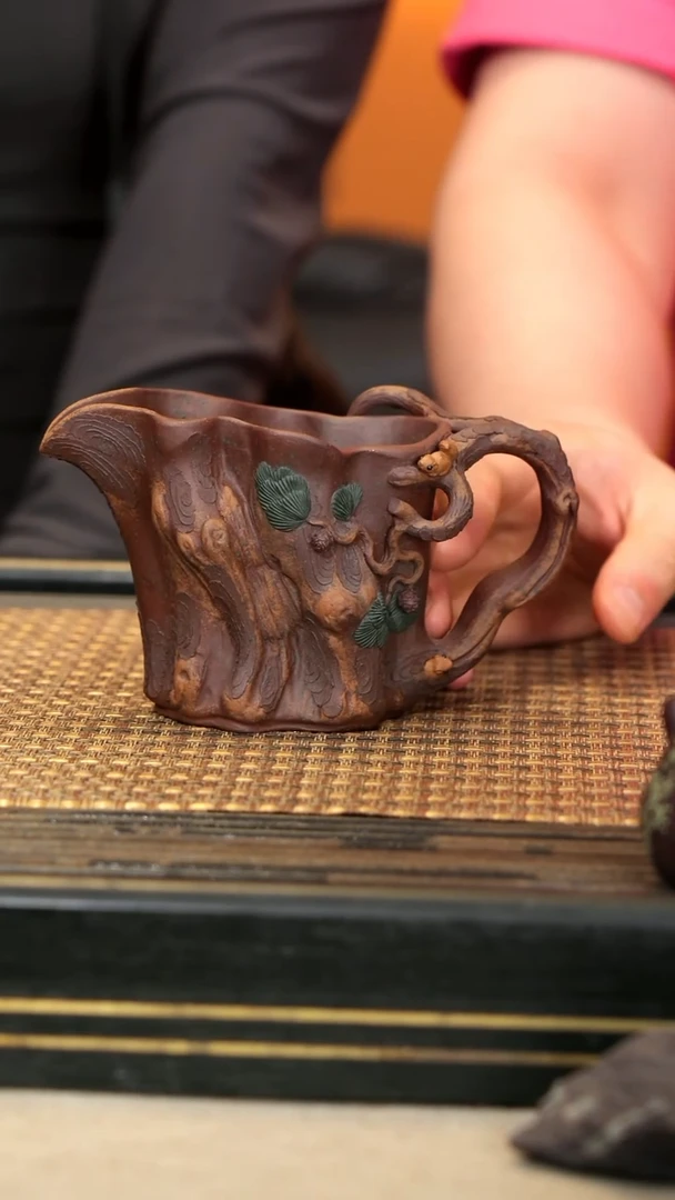 茶壶紫砂 XS41《松桩公道》紫玉金砂