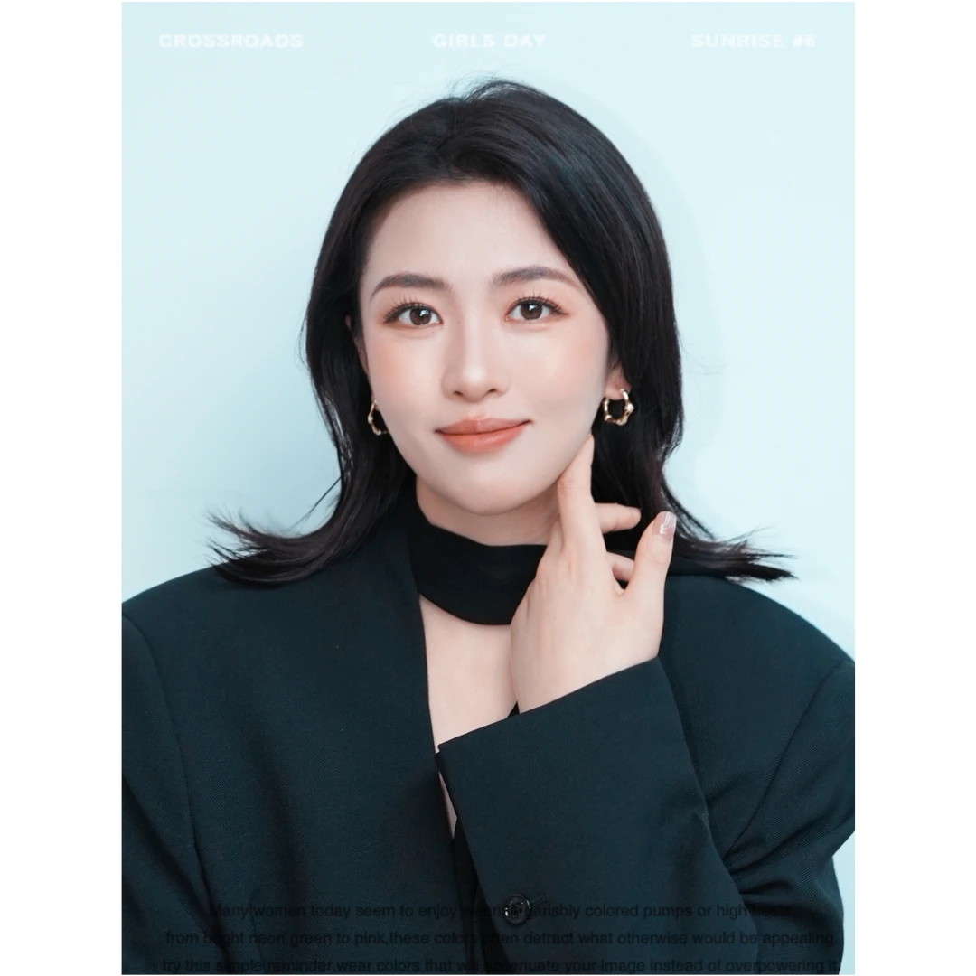 【星线好物】KARL LAGERFELD 冬季新款拼接羽绒服老佛爷