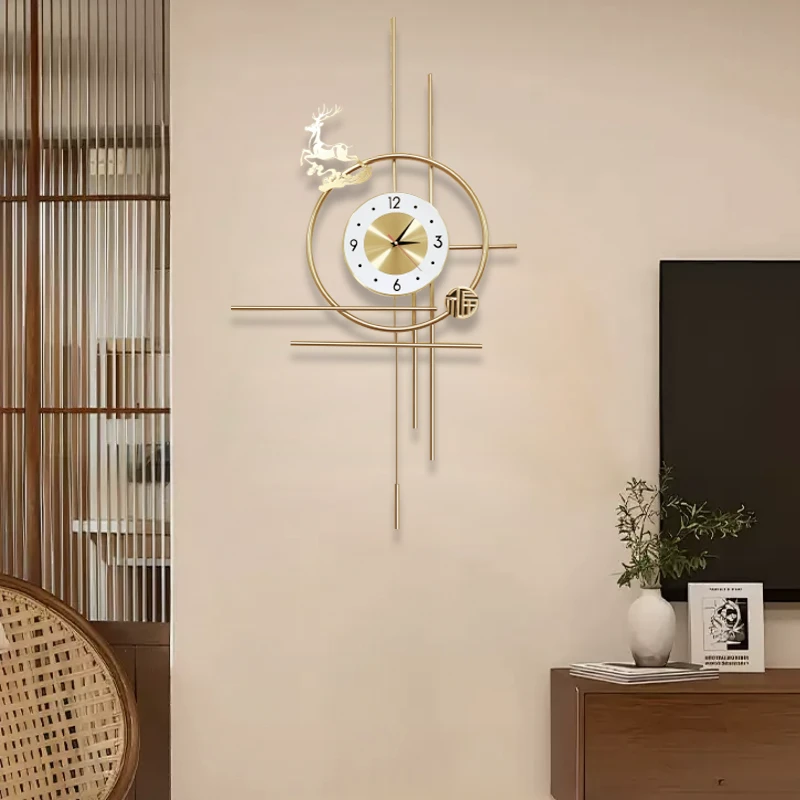 2025新款家用客厅挂钟时尚挂墙艺术轻奢钟表格栅装饰手工铁艺挂件