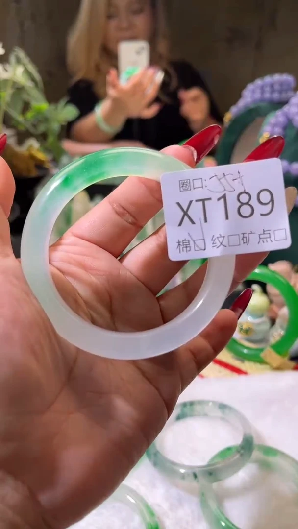 琪琪的藏玉阁XT189