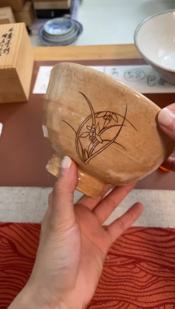 瓷片好漂亮的瓷器呀。。。。。