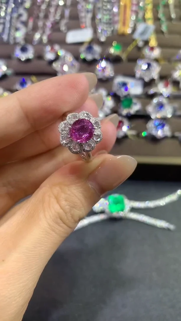 【闪购商品】彩色蓝宝石戒指18K金镶嵌q437