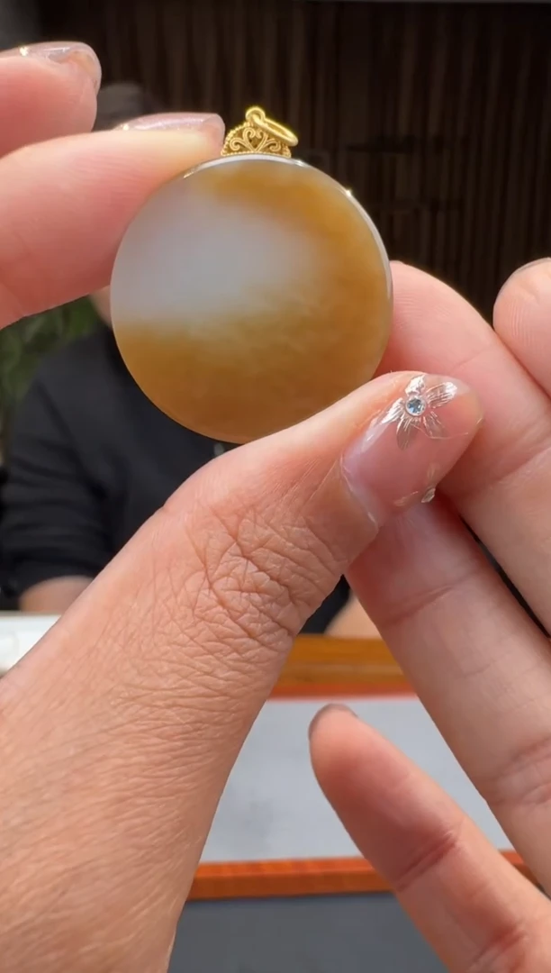 【闪购商品】和田玉3918K金镶嵌1.25冯总