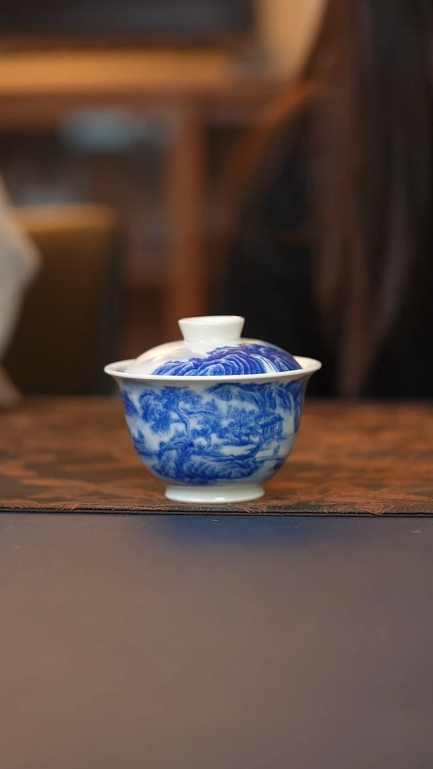 青花山水盖碗 青花山水盖碗