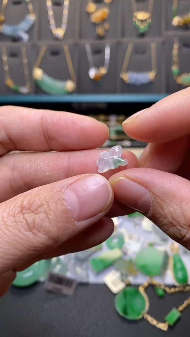 颈饰未镶嵌翡翠36947