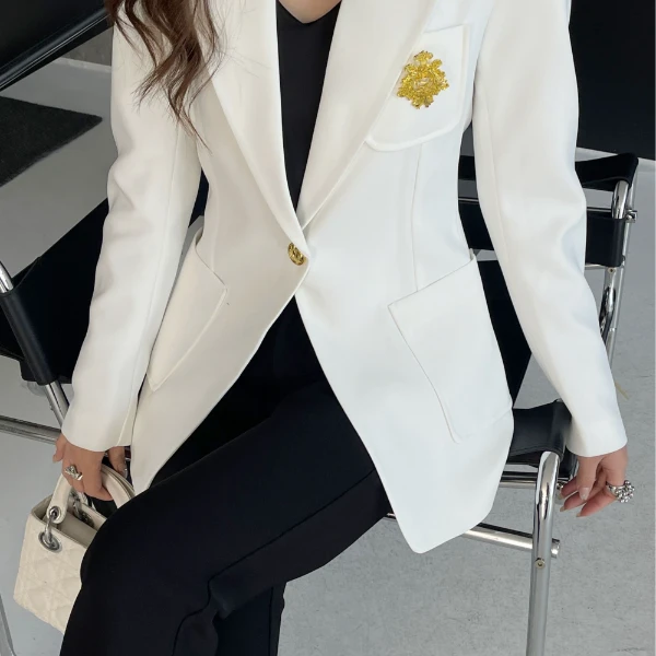 淑雅阁服饰 时尚潮流显瘦外套洋气设计韩版西装9011