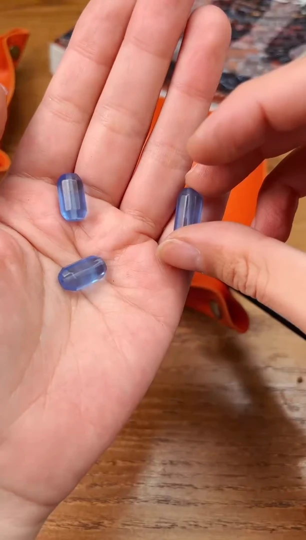 【闪购商品】琉璃颈饰【 肖钟出品 】随发1颗