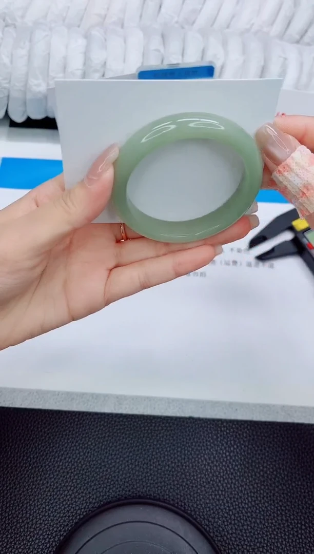 石英质玉手镯未镶嵌a126-52.5