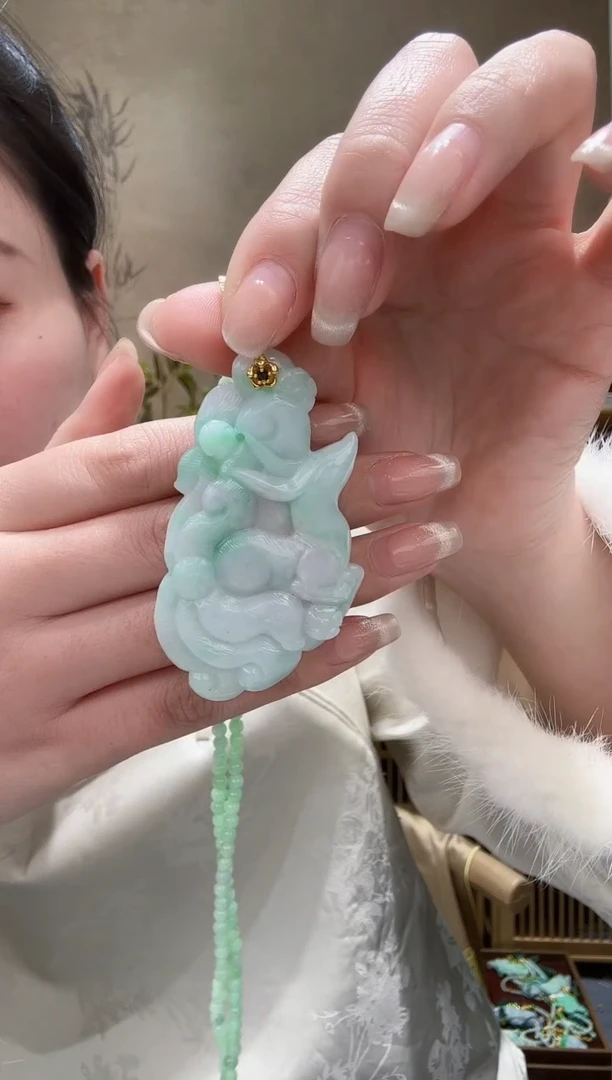 【闪购商品】翡翠颈饰未镶嵌吊坠