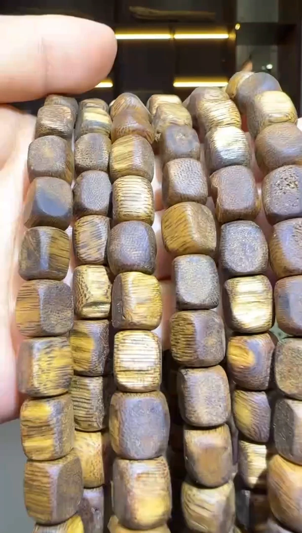 沉香沉香碎屑751号白旗板头08留疤多配碎屑香粉多样性发一32