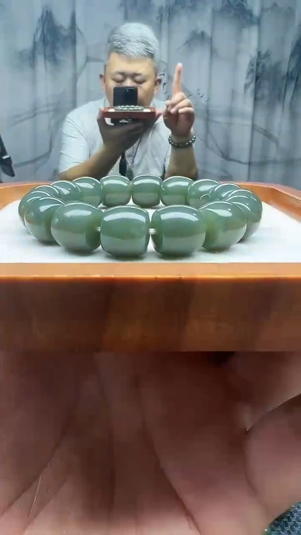 手串未镶嵌和田玉且末正蓝直切卡14纯天然拍一发一
