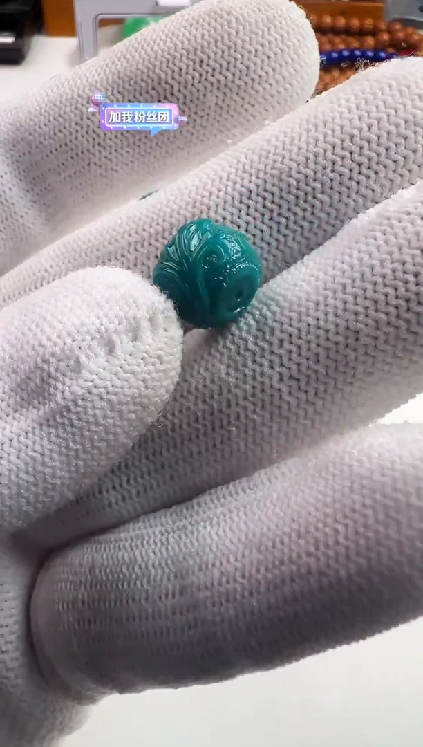 未镶嵌绿松石颈饰绿松石