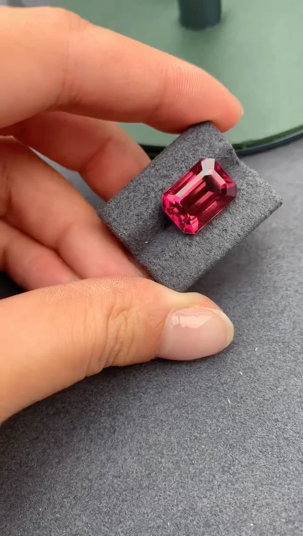 【闪购商品】碧玺裸石未镶嵌8.8ct卢比莱