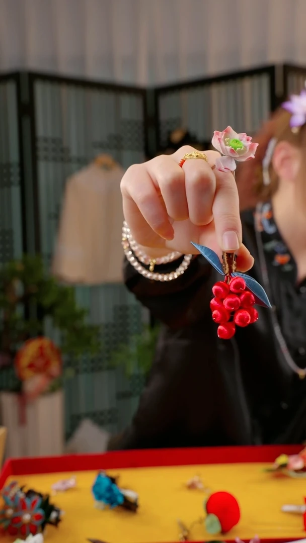 刺绣苏绣非遗绒花饰品