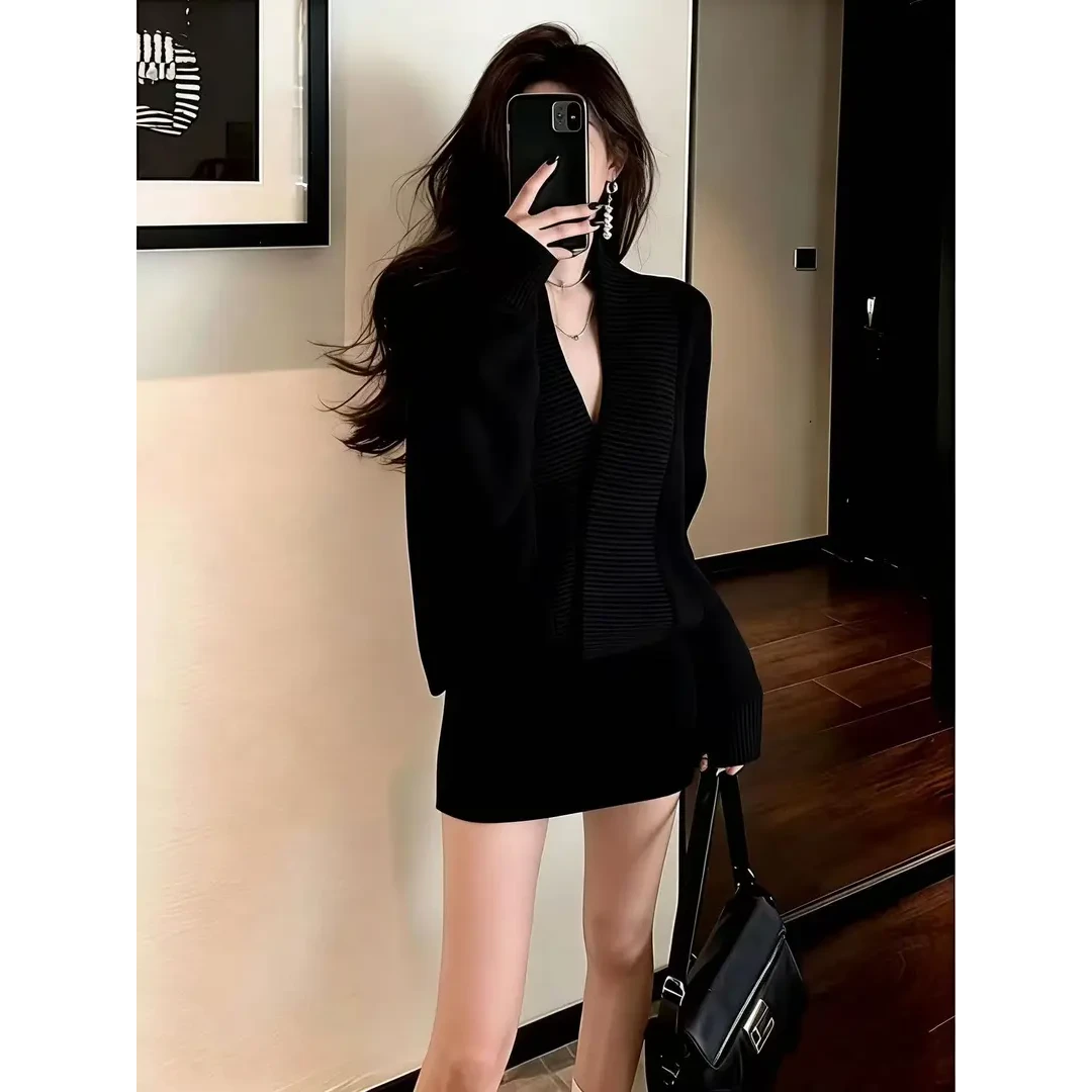 2026秋冬内搭连衣裙女款名媛气质女神范高级感法式轻熟包臀短裙女