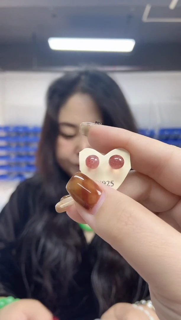 【闪购商品】水晶耳饰未镶嵌多样性发其一颜色微差