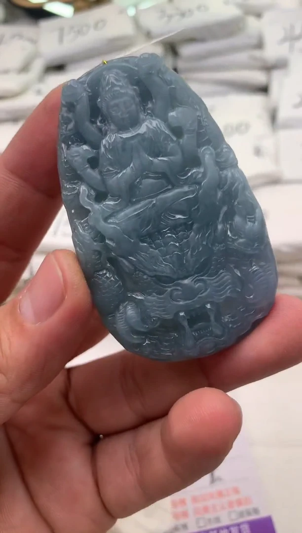 【闪购商品】翡翠颈饰未镶嵌千手观音