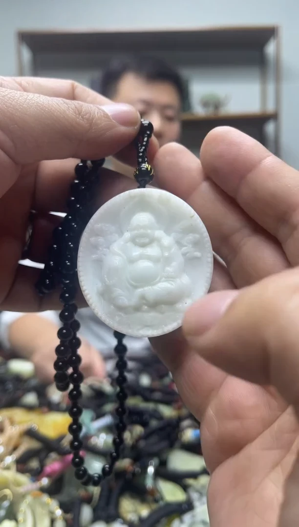 未镶嵌岫玉吊坠·