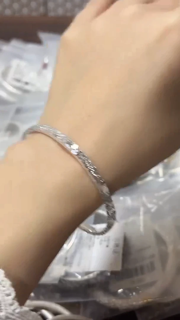 无足银碎冰冰999