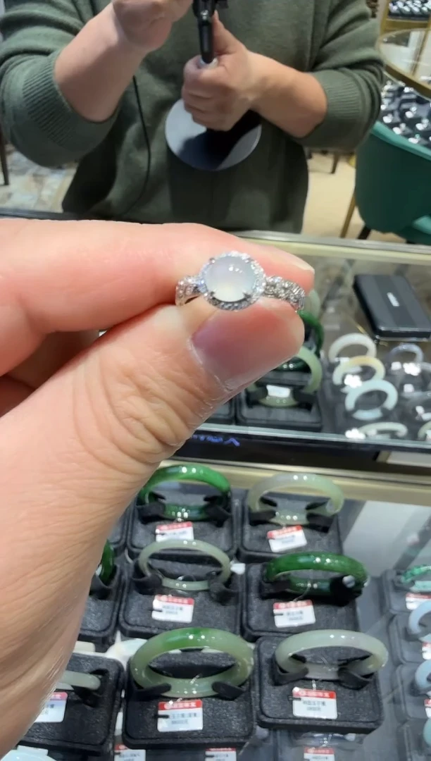 银S925镶嵌戒指翡翠多样性发一