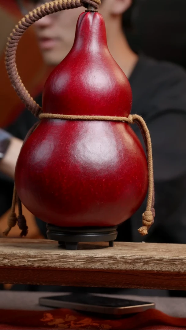 62微瑕尾货款大漆精品葫芦（介意勿拍）