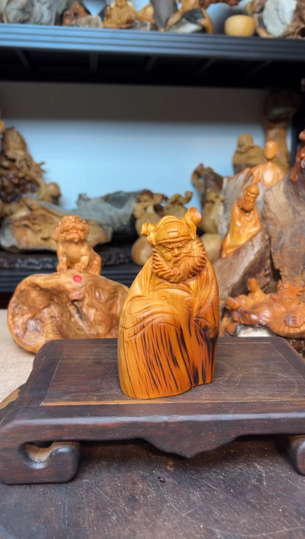 柏木（崖柏）雾**景崖柏雕刻件