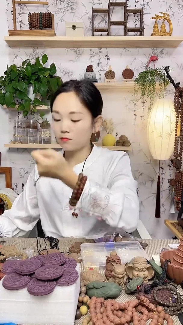 泥塑大四合拉布布微瑕