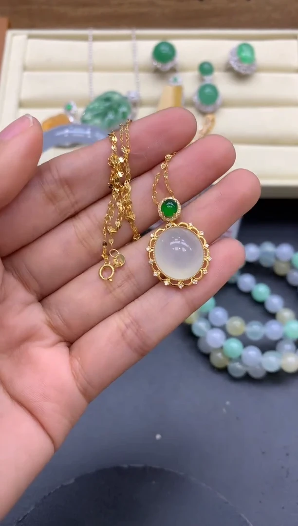 【闪购商品】翡翠颈饰18K金镶嵌311-中国好珍宝