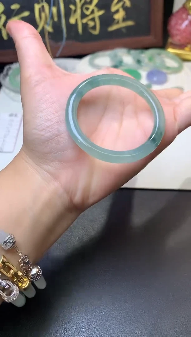 未镶嵌定制翡翠毛货