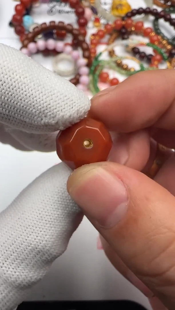 18K金镶嵌配饰南红玛瑙南红玛瑙 配饰