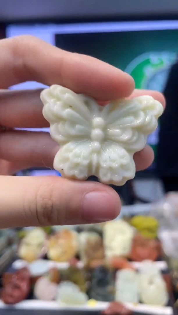 【闪购商品】岫玉吊坠未镶嵌·多样性发货*拍一发一