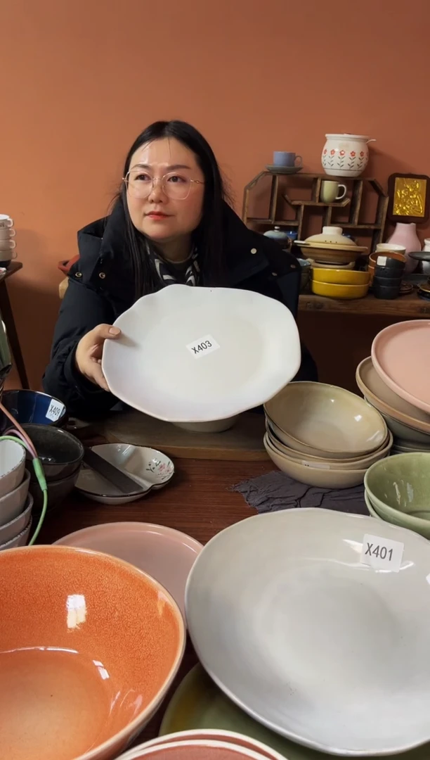 【闪购商品】碗X403 陶瓷白色荷叶大盘一个可能微瑕