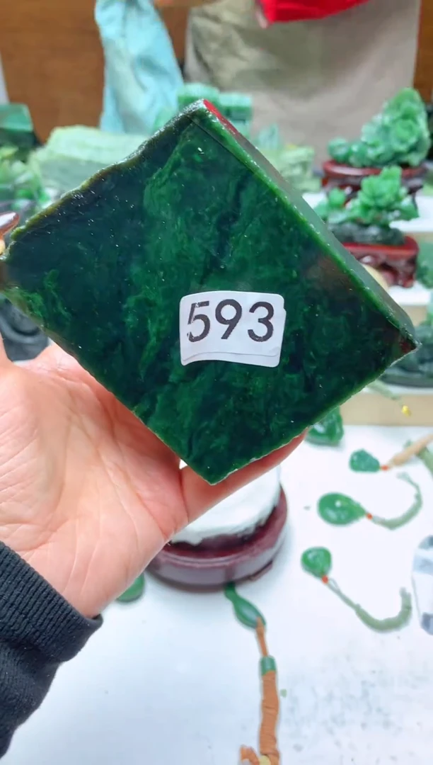 未镶嵌和田玉摆件1