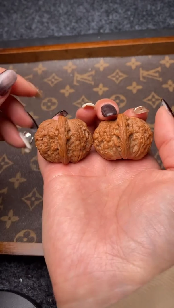 把件文玩核桃b37号37尺血麒麟