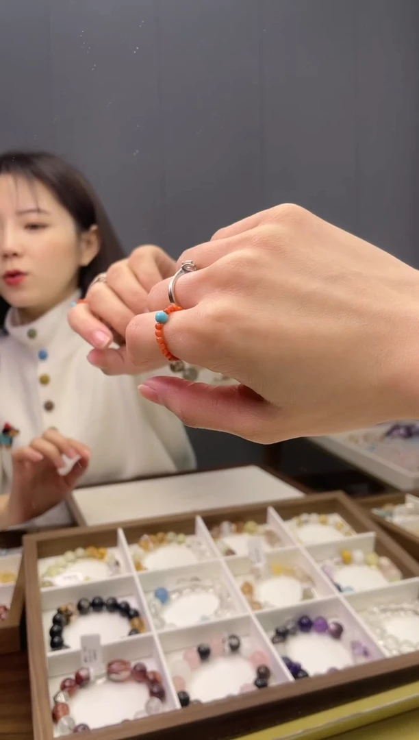 【闪购商品】水晶手链合金蓝色