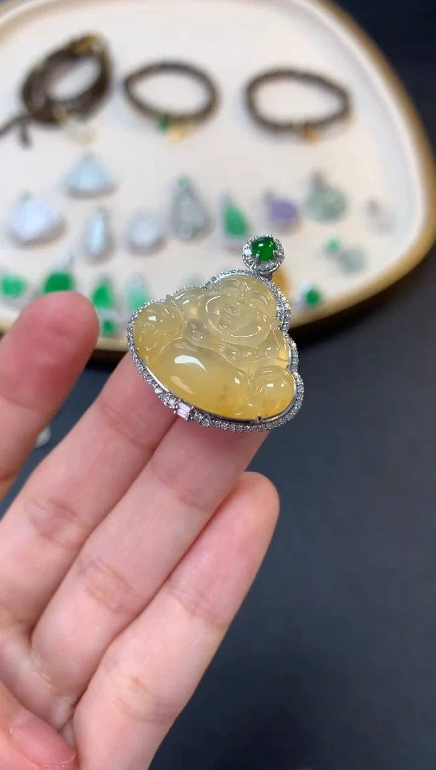 【闪购商品】翡翠吊坠(不含链)18K金镶嵌13800