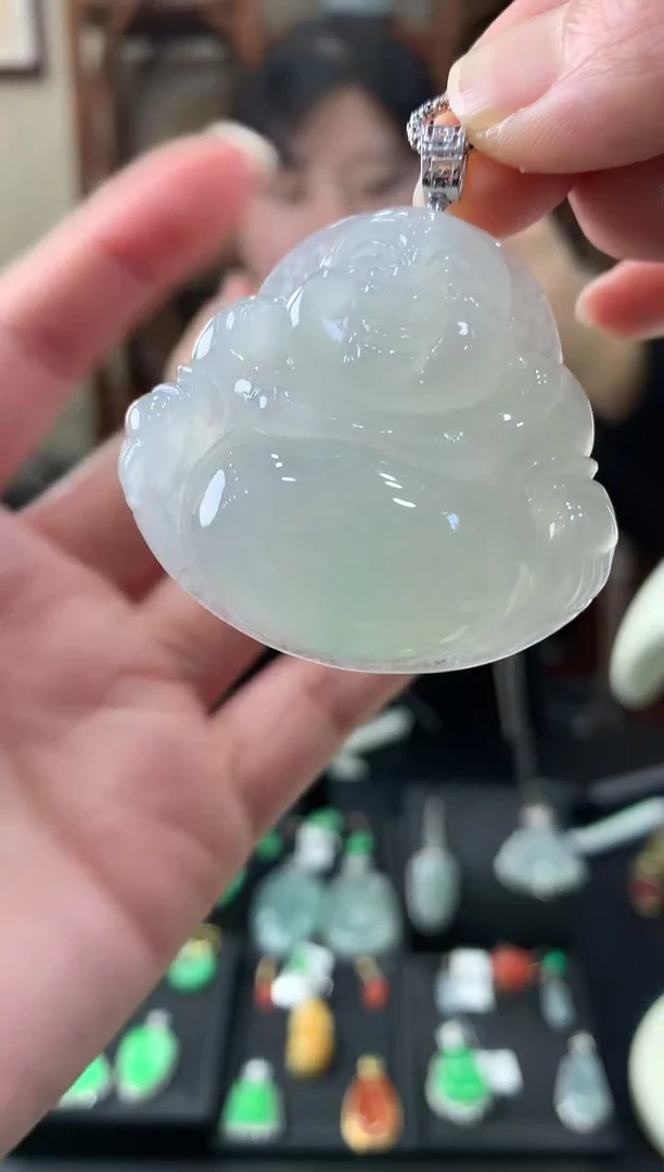 【闪购商品】翡翠吊坠(不含链)18K金镶嵌挂件