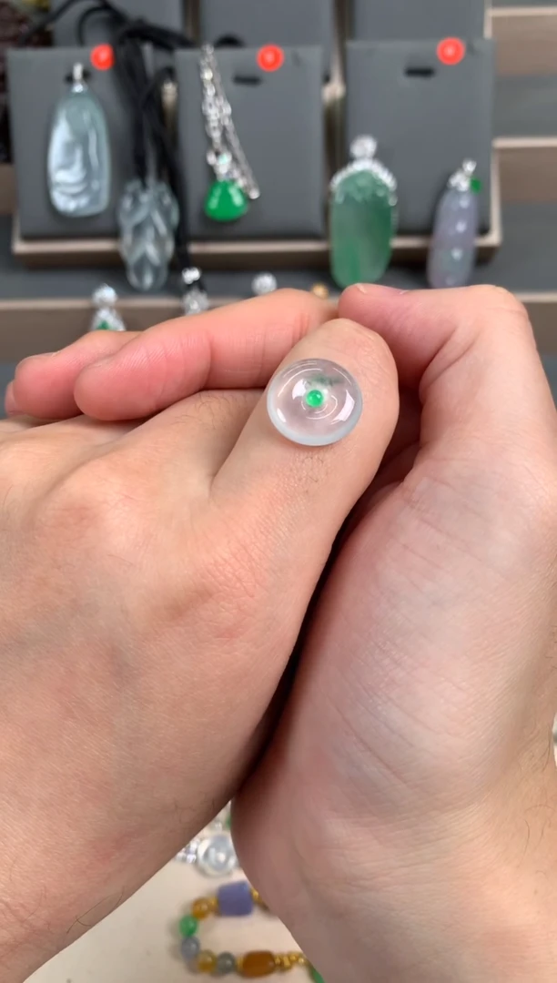 未镶嵌定制翡翠裸玉