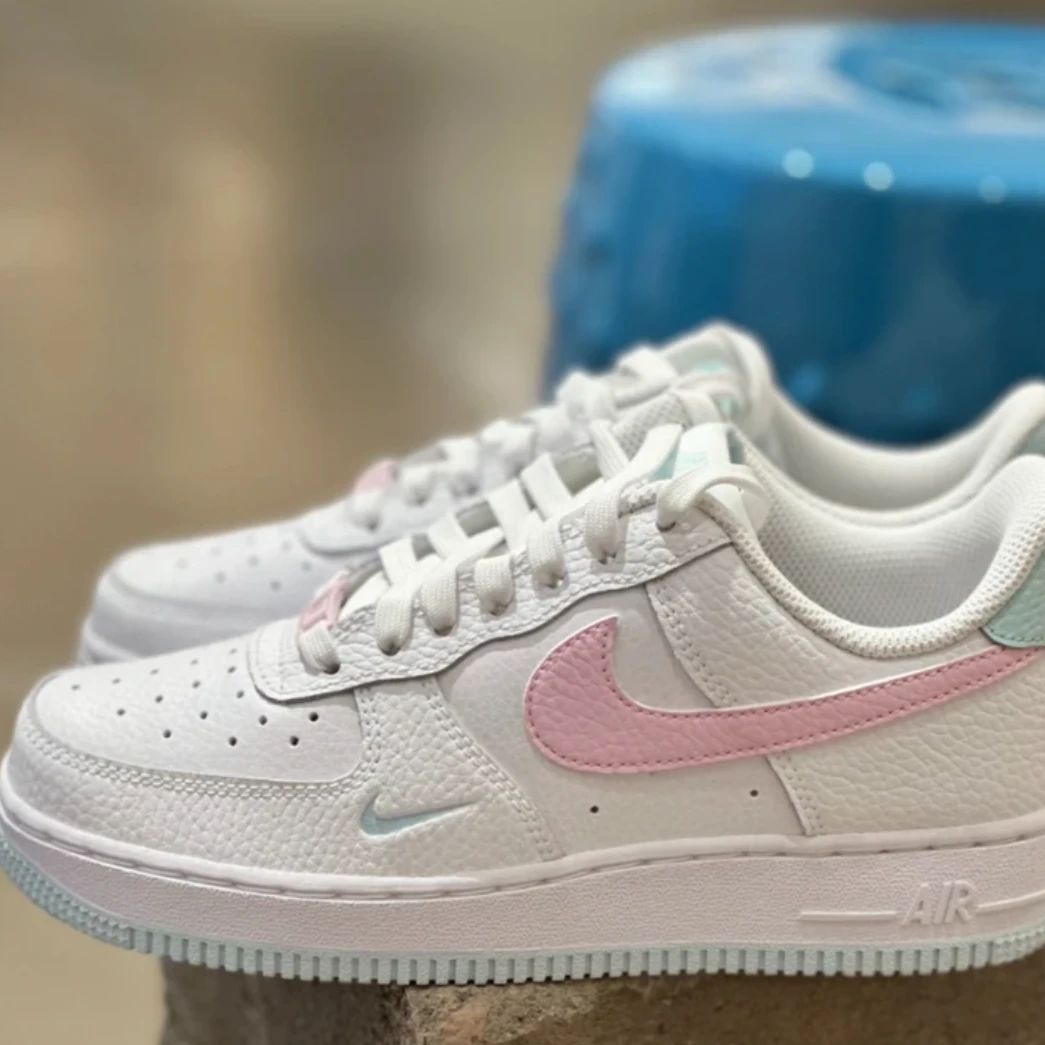 商场同款耐克AIR FORCE 1百搭低帮板鞋女白粉色IH0640161