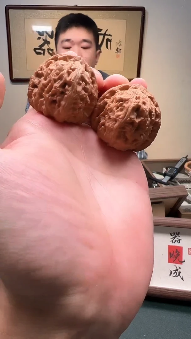 把件文玩核桃39mm左右 三角白 1对 19号