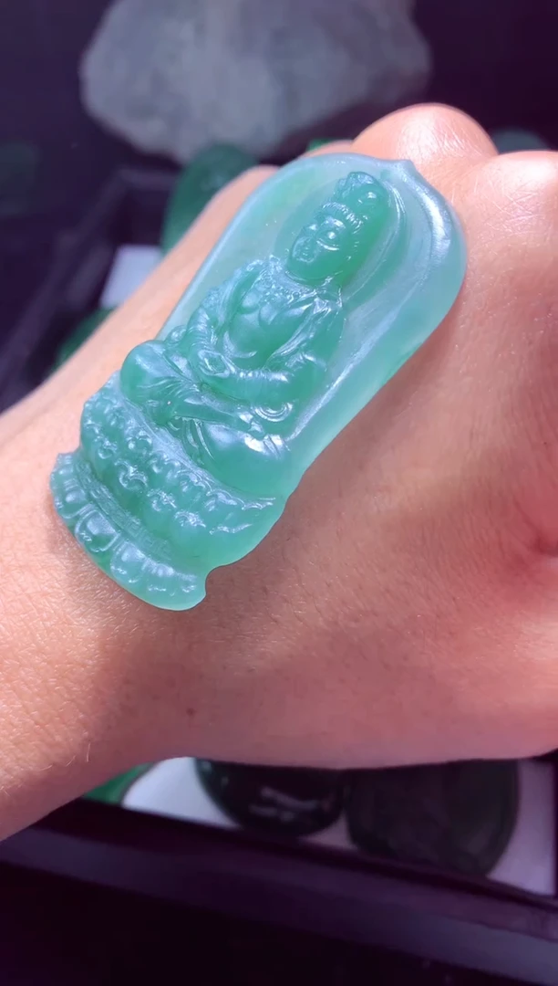 未镶嵌定制翡翠风****己天然翡翠A货 官方基地发货