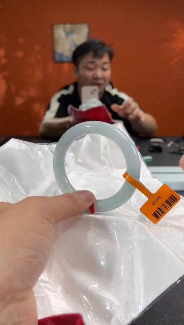 未镶嵌手镯翡翠5   56