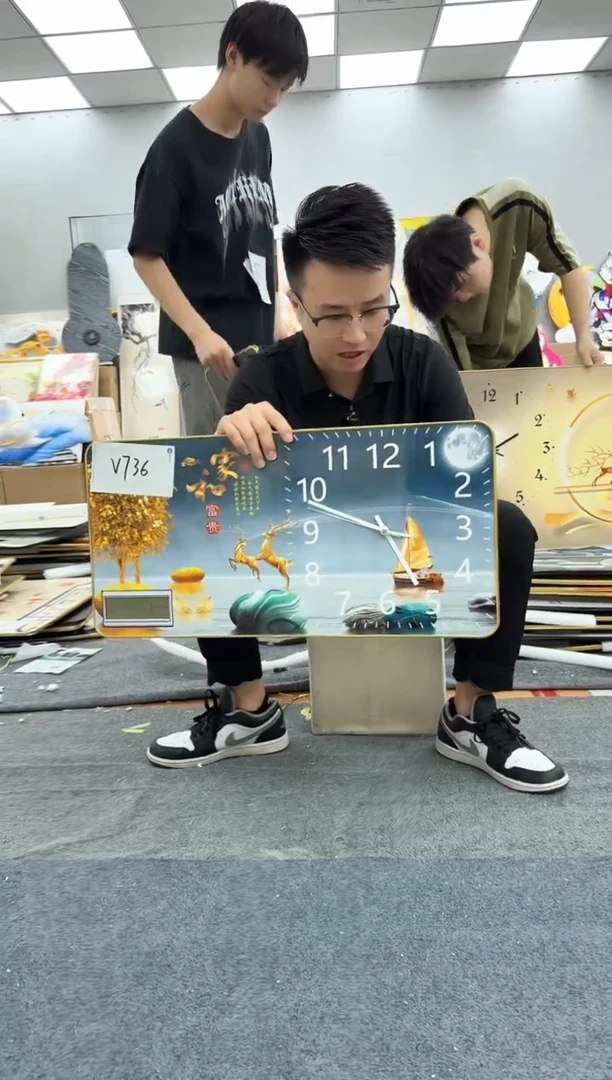 圆形孤品微瑕黑马闪购V736