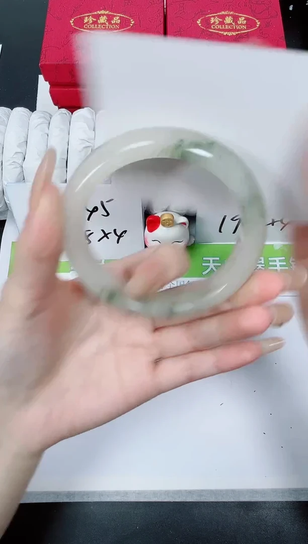 【闪购商品】石英质玉手镯未镶嵌K204-60.4