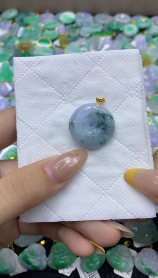 颈饰未镶嵌翡翠天然缅甸翡翠A货