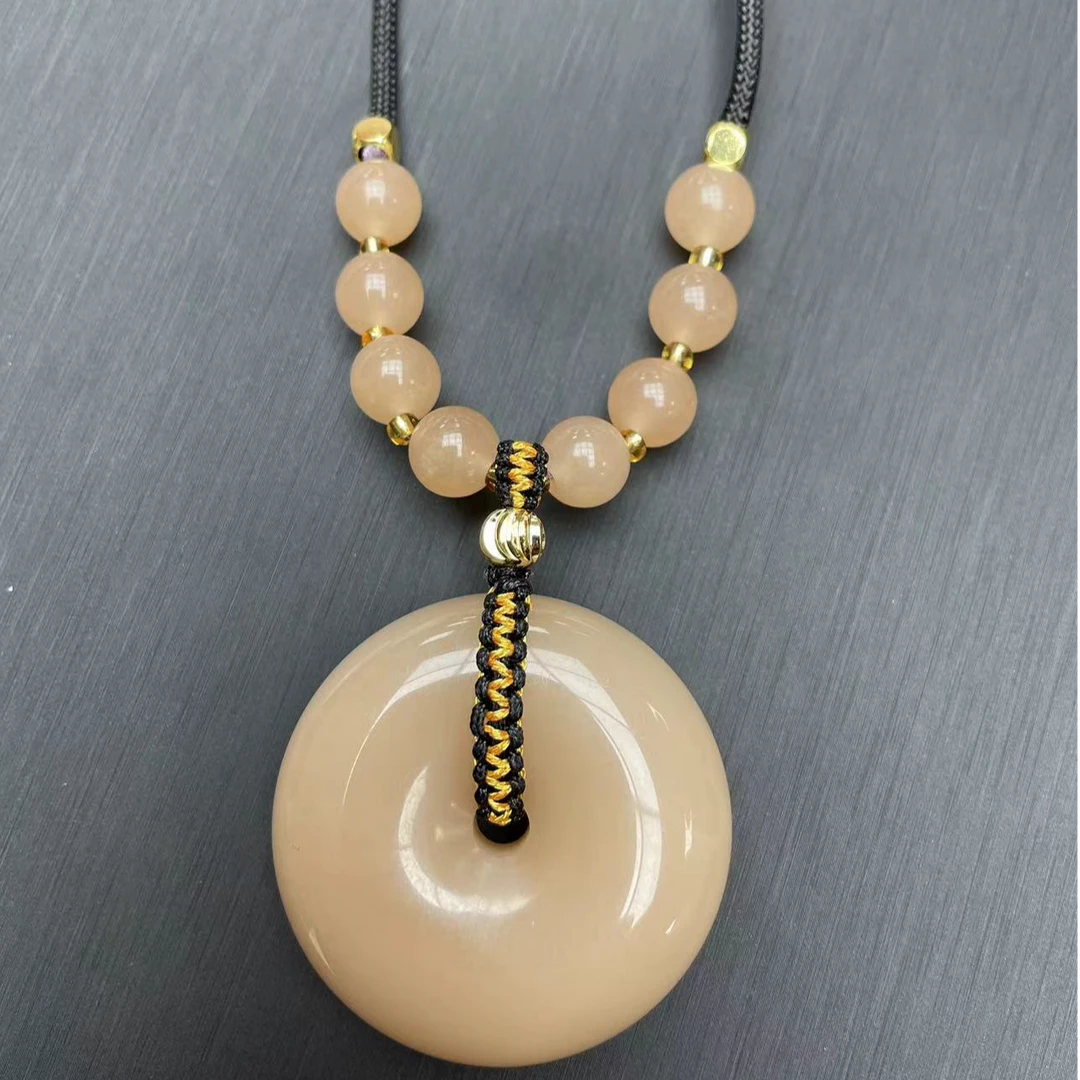 精选设计款藕粉色平安扣项链戈壁玉气质百搭款时尚大气多样性