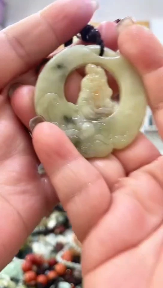 未镶嵌岫玉挂件