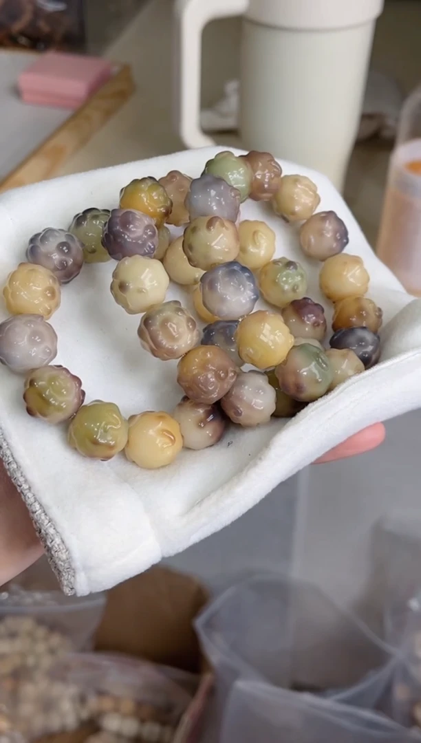 菩提根/象牙果手串紫美人玉化羊咩咩17mm手串