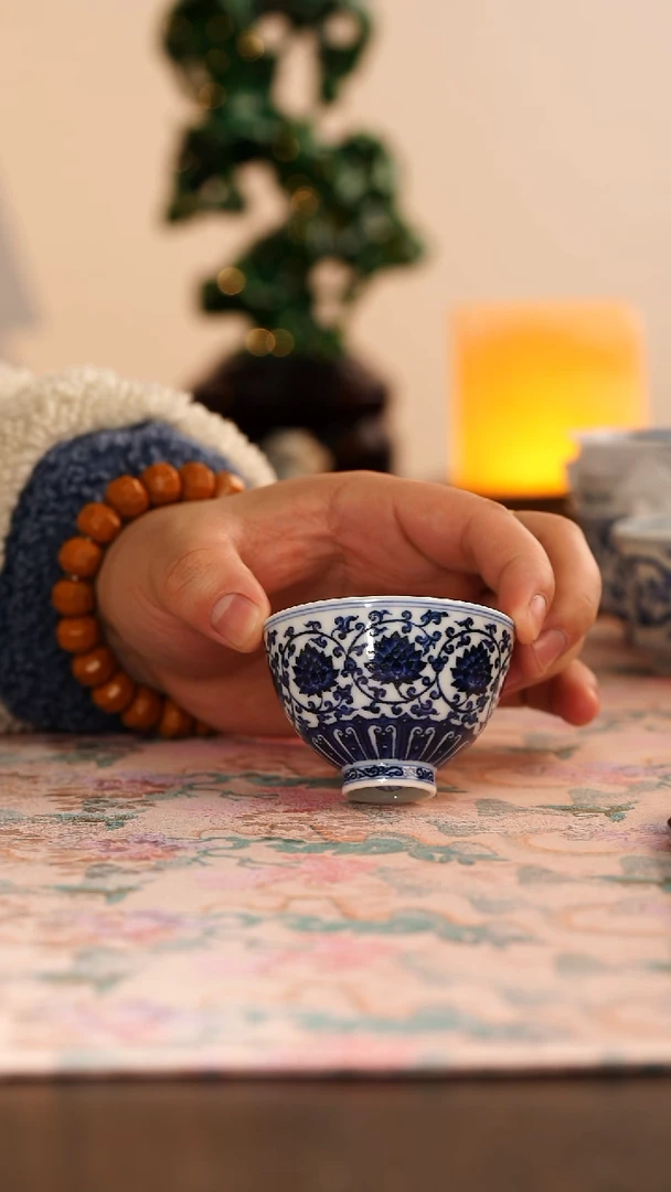【闪购商品】松风馆缠枝莲鸡心杯