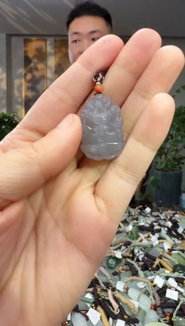 未镶嵌和田玉挂件拍一发一